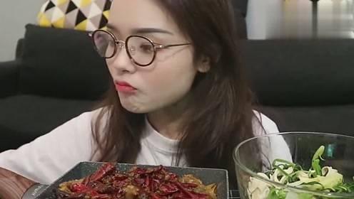 上海小姐姐吃播视频,带你领略沪上美食风情