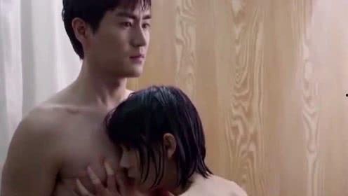 床震揉胸视频,激情四溢的浪漫瞬间回顾